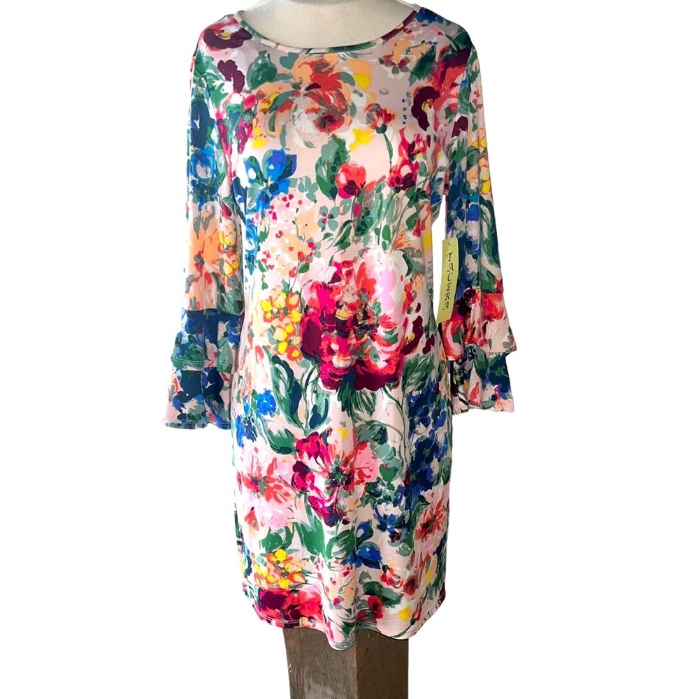 Tacera NWT!! Floral design 3/4 Quarter length circular flounce sleeves. Size S